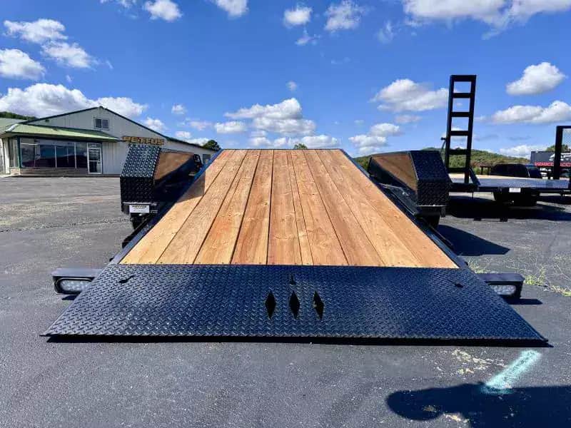 2026 Doolittle Trailer Mfg 20' EZ Loader, view 3